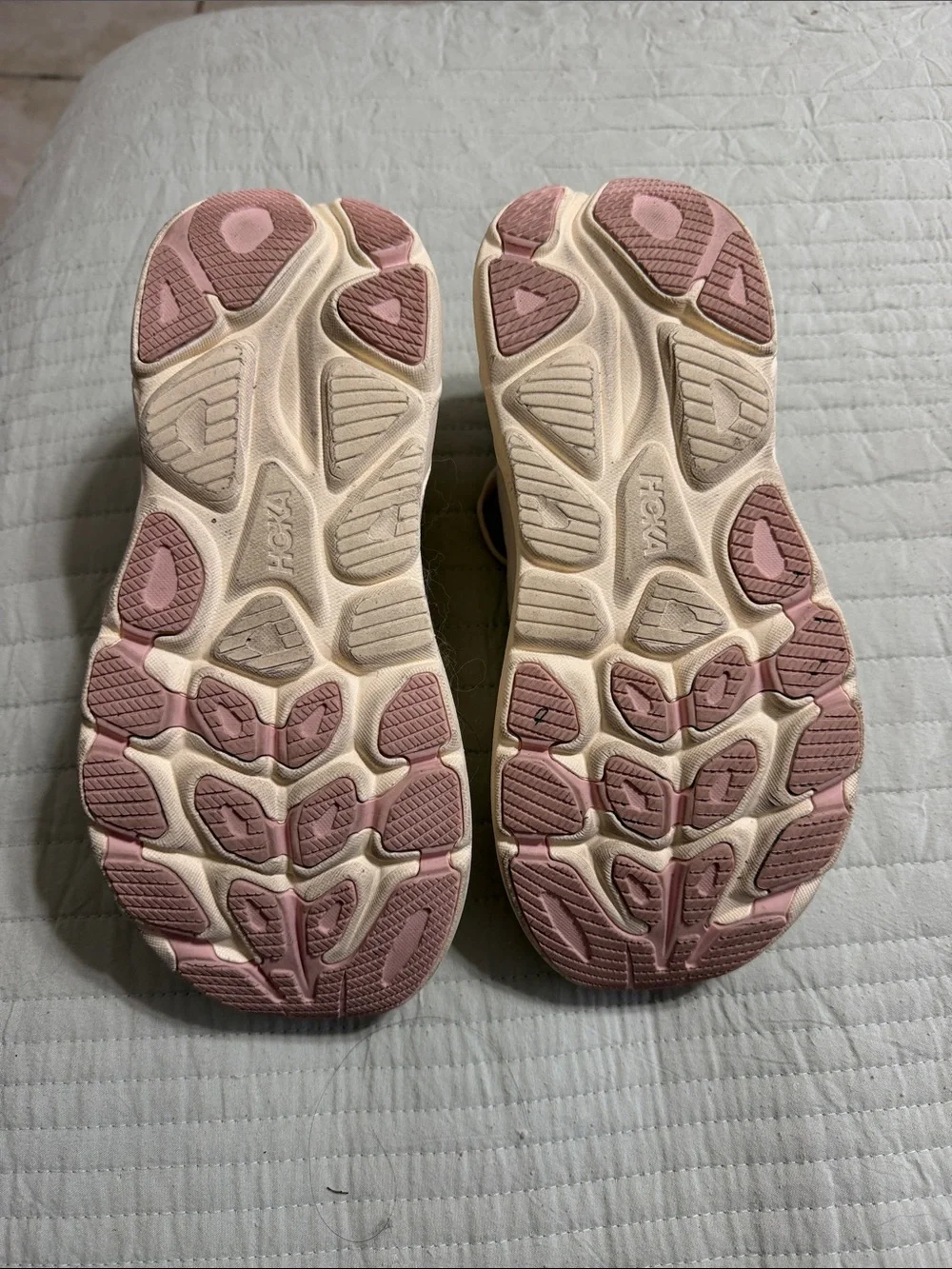 Hoka Women's Clifton 10// Cream and Dusty Pink Running Shoes